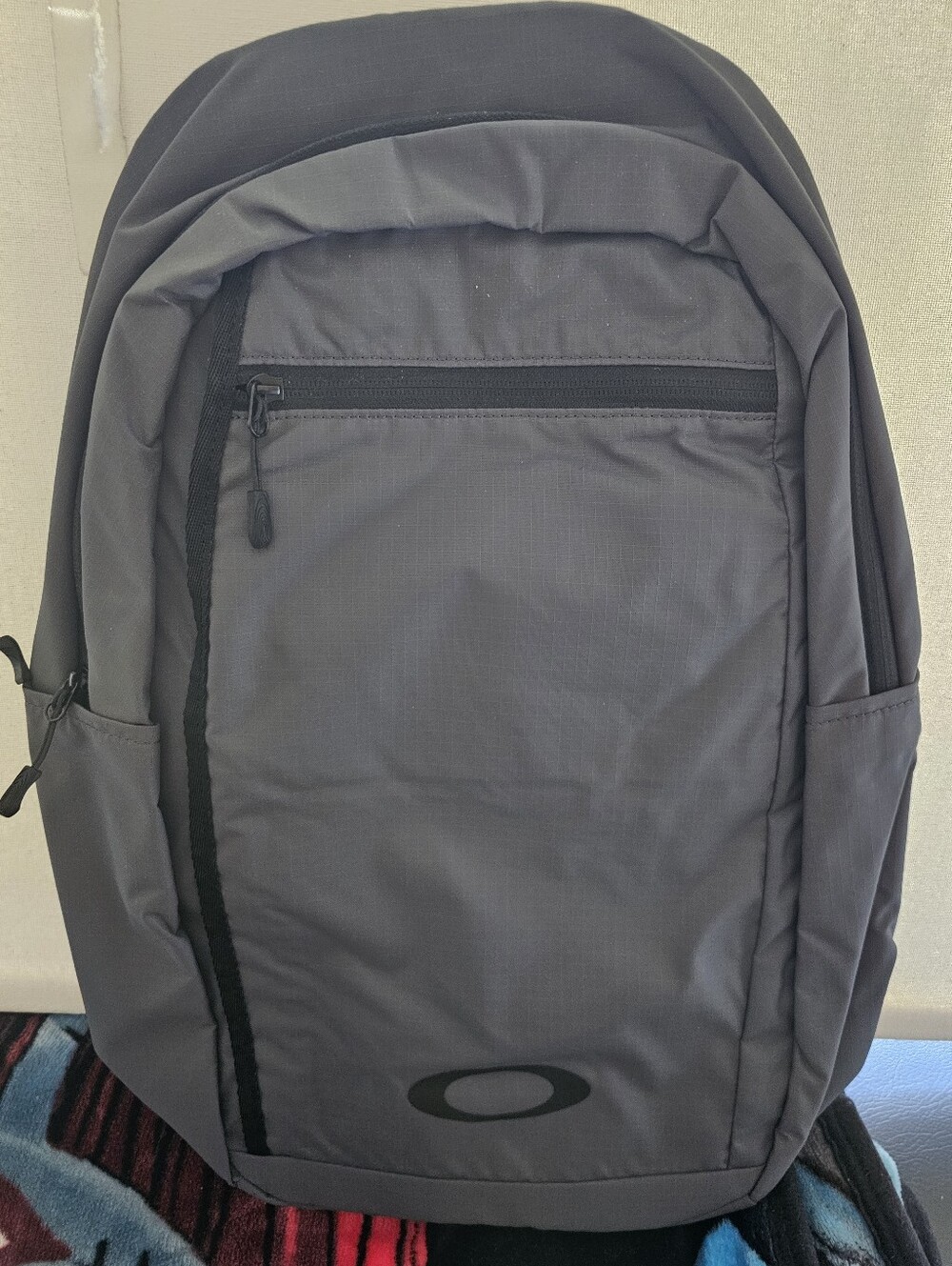 Oakley Backpack 22L Sport FOS901243 Fits 17" Laptop Water Repellent Gray New